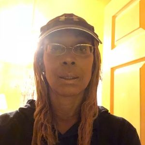 Meet your Posher, Karen